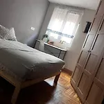 Amplio Piso 110m - Moderno Y 2 Banos - Poniente דירה