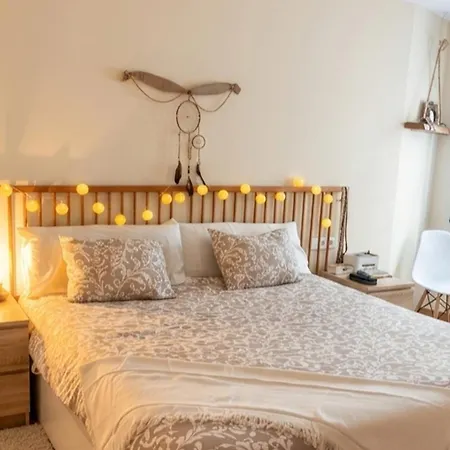 Apartment Amplio Piso 110m - Moderno Y 2 Banos - Poniente