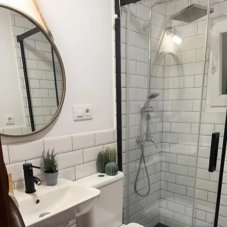 Apartment Amplio Piso 110m - Moderno Y 2 Banos - Poniente Gijón